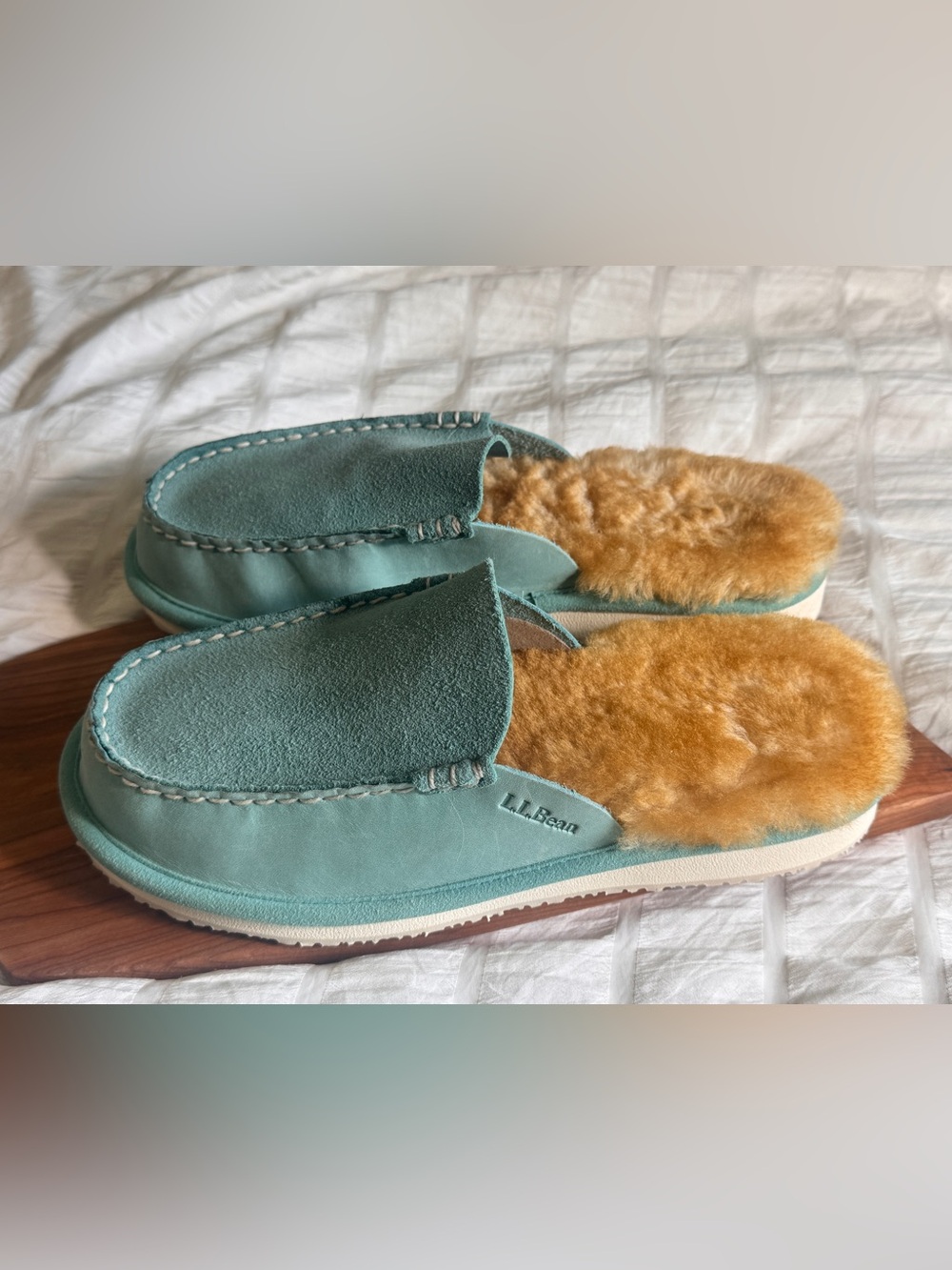 L.L.Bean Wicked Good Womenโs Mule Slippers Suede Shearling Lined 7M juniper